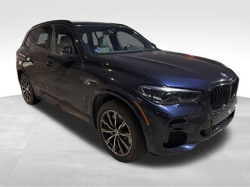 Certified 2023 BMW X5 xDrive45e w/ M Sport Package image 5