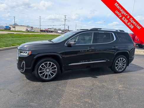 Used 2023 GMC Acadia Denali w/ Denali Ultimate Package AWD/4WD image 4