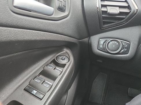 Used 2016 Ford Escape Titanium w/ Canadian Touring Package AWD/4WD image 24