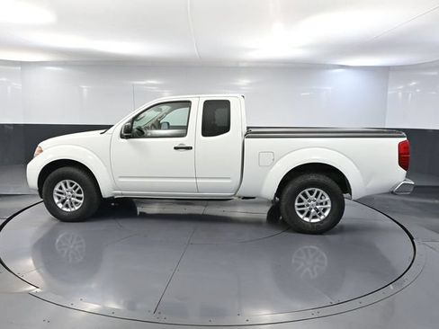 Used 2014 Nissan Frontier SV AWD/4WD image 6