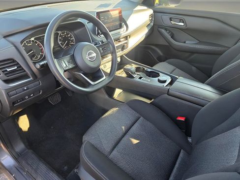 Used 2024 Nissan Rogue SV image 25