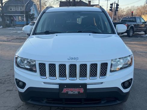 Used 2016 Jeep Compass Latitude image 4