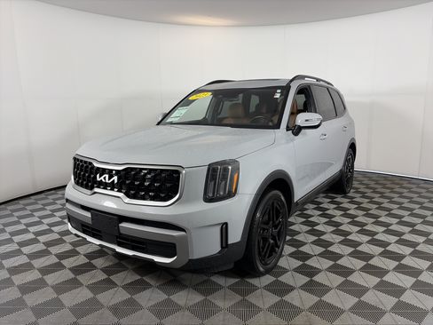 Certified 2023 Kia Telluride EX X-Line AWD/4WD image 3