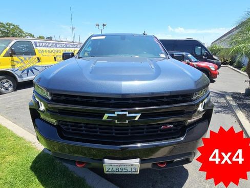 Used 2021 Chevrolet Silverado 1500 LT Trail Boss w/ Convenience Package II AWD/4WD image 10