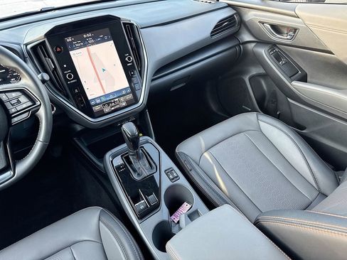 Used 2025 Subaru Crosstrek 2.5i Limited w/ Crosstrek Mirror Package image 32