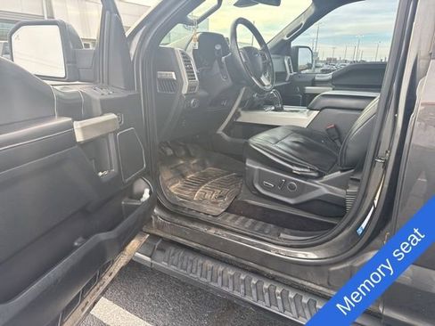 Used 2015 Ford F150 Lariat w/ Equipment Group 502A Luxury AWD/4WD image 13