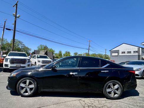 Used 2019 Nissan Altima 2.5 SV FWD image 4