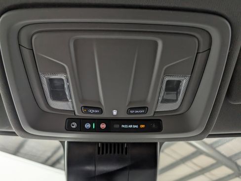 Used 2024 Chevrolet Silverado 2500 LT image 25