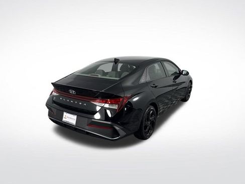 New 2026 Hyundai Elantra Sport image 32