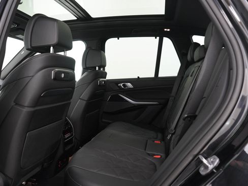 Used 2025 BMW X5 M60i AWD/4WD image 15