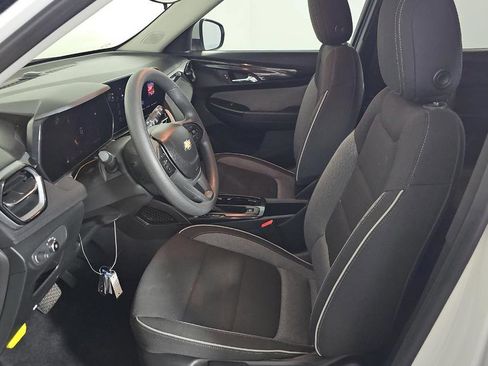 Used 2024 Chevrolet TrailBlazer LT image 7