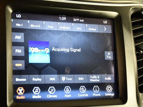 Used 2021 Jeep Cherokee Latitude Lux 80th Anniv w/ Quick Order Package 26U 80TH AWD/4WD image 26