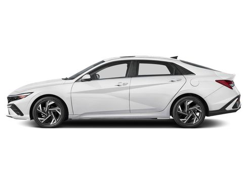 Used 2025 Hyundai Elantra SEL FWD image 3