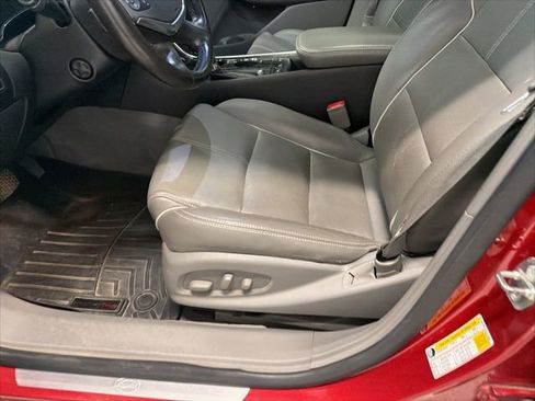 Used 2015 Chevrolet Impala LTZ FWD image 14