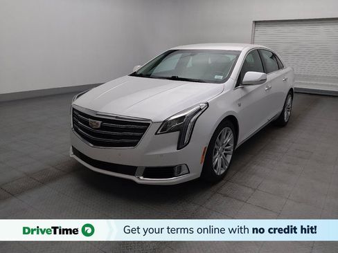 Used 2018 Cadillac XTS Luxury FWD image 1