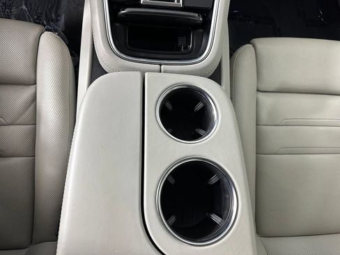 Certified 2022 Porsche Panamera RWD image 31