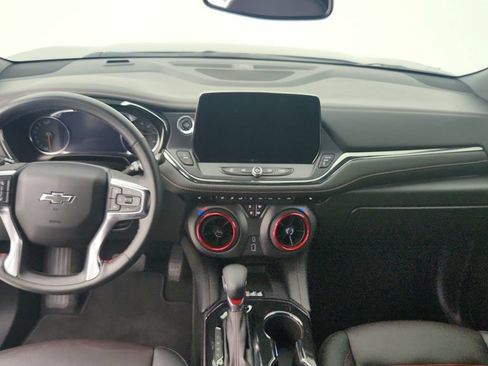 Certified 2025 Chevrolet Blazer RS FWD image 21