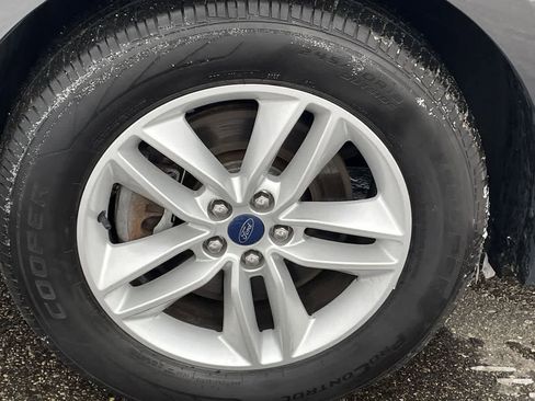 Used 2018 Ford Edge SEL w/ Equipment Group 201A image 38