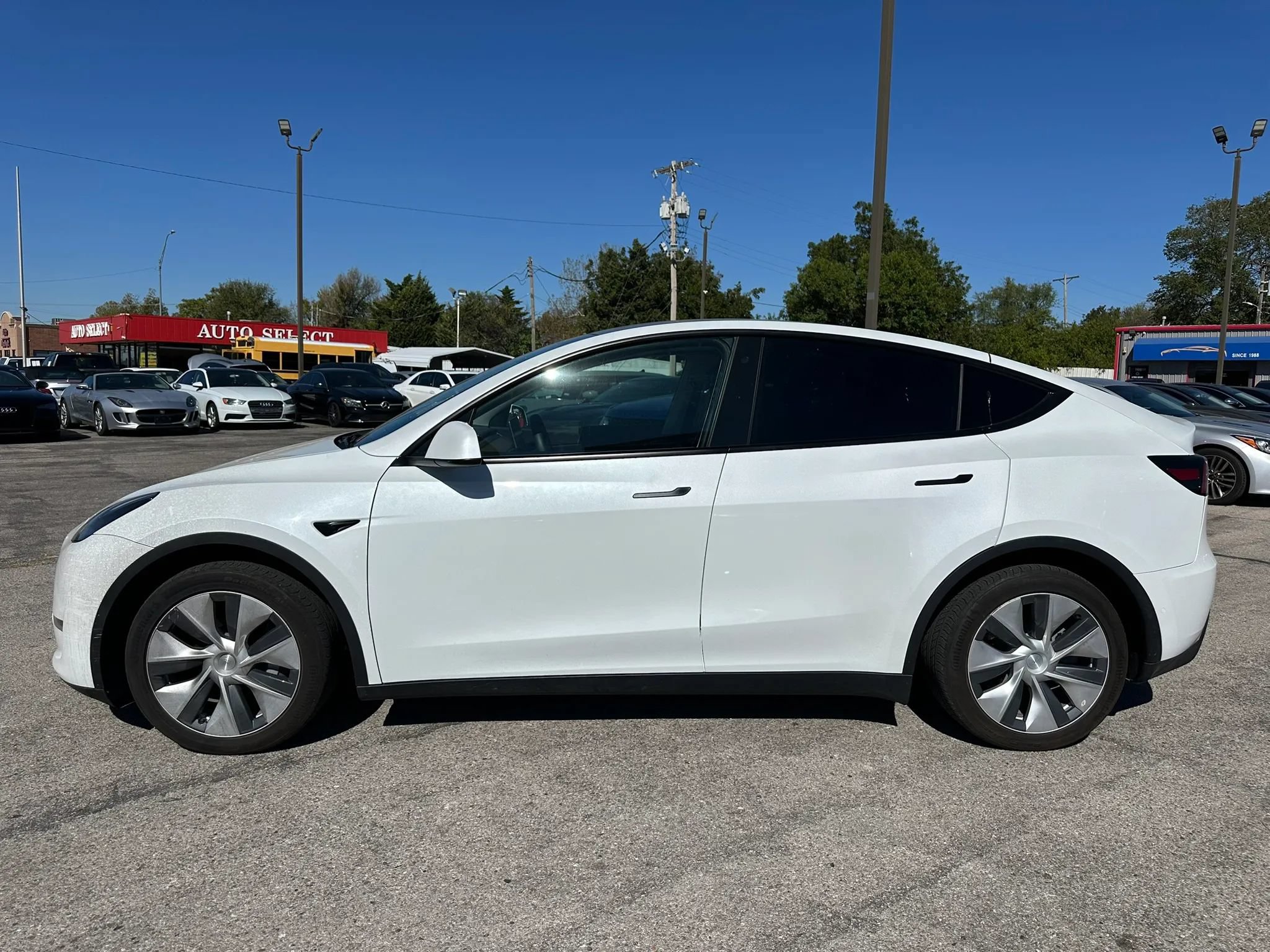 Used 2020 Tesla Model Y Long Range AWD/4WD image 35