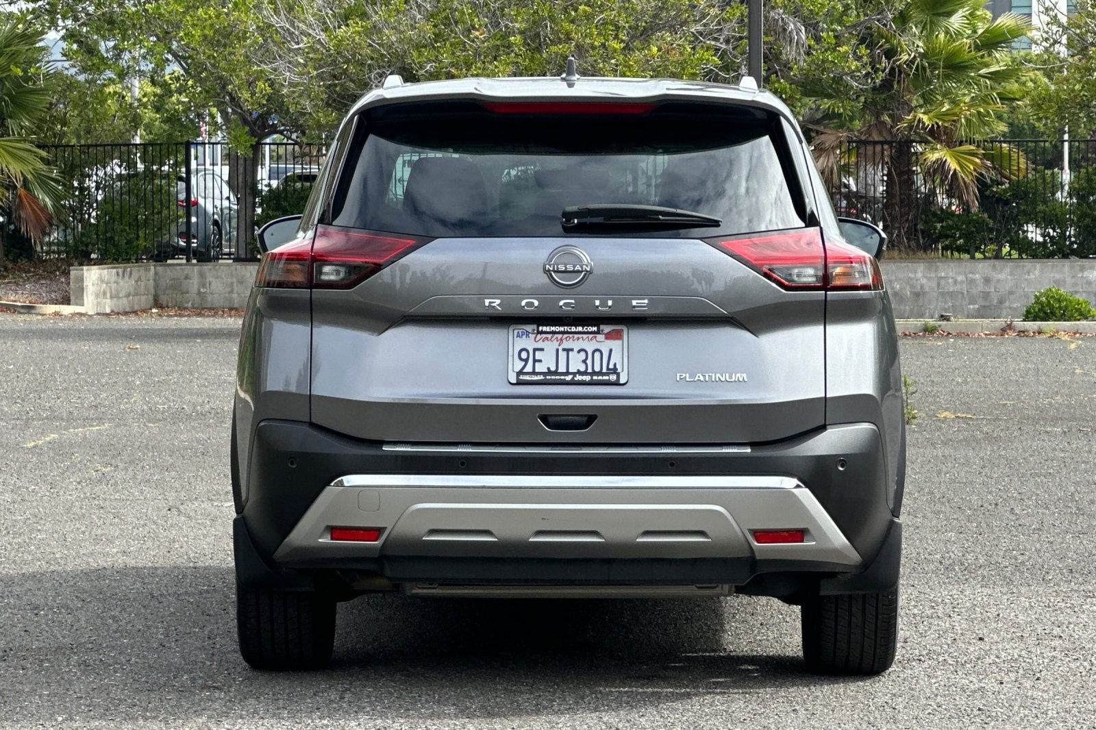 Used 2023 Nissan Rogue Platinum w/ Platinum Premium Package FWD image 4