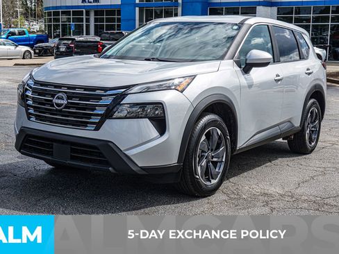 Used 2025 Nissan Rogue SV image 5