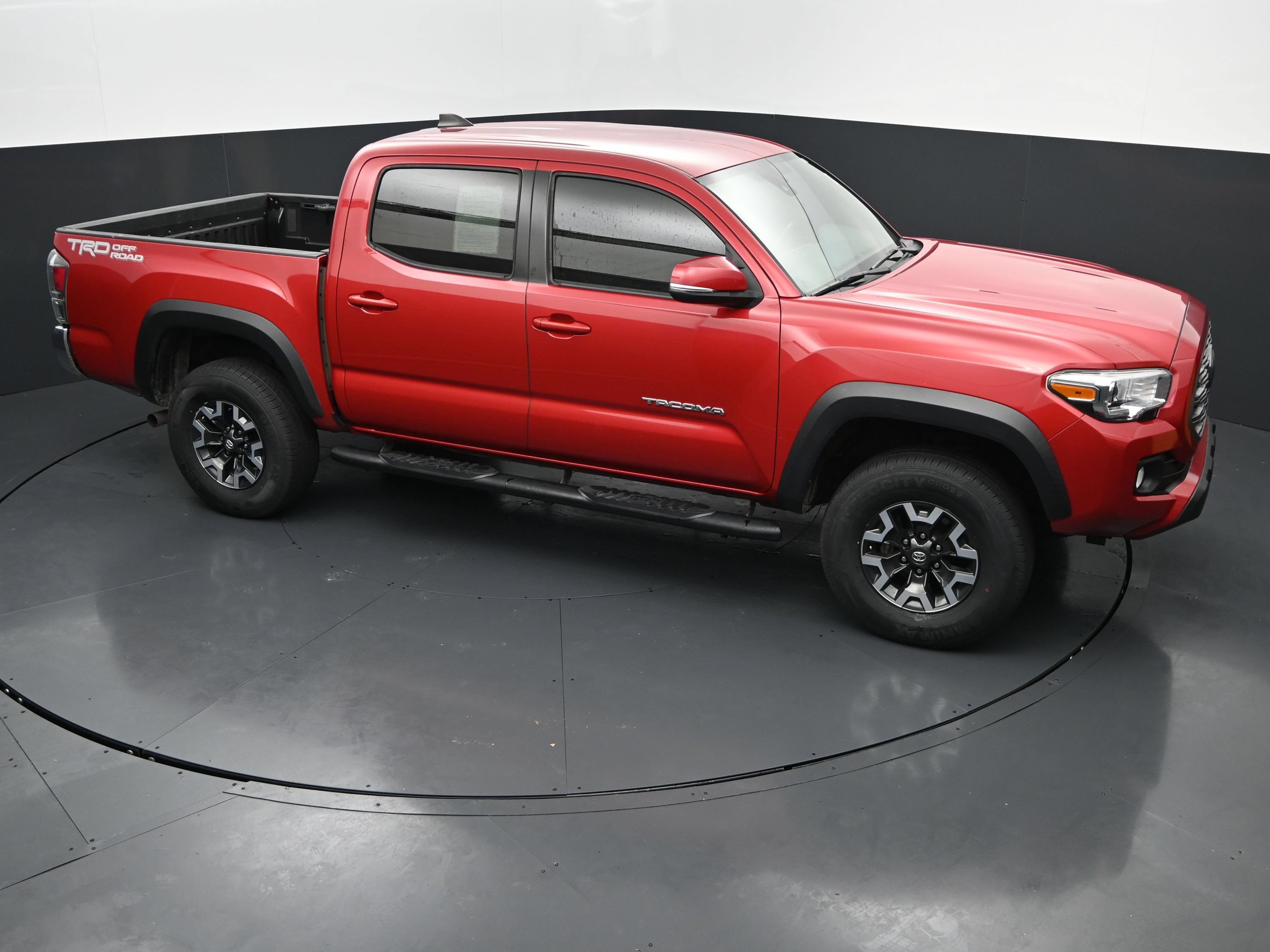 Used 2021 Toyota Tacoma TRD Off-Road RWD image 31