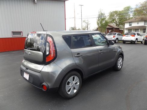 Used 2016 Kia Soul FWD image 7