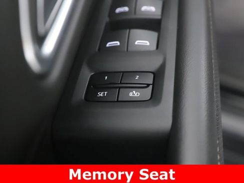 Used 2023 GMC Yukon SLT w/ SLT Premium Package AWD/4WD image 20