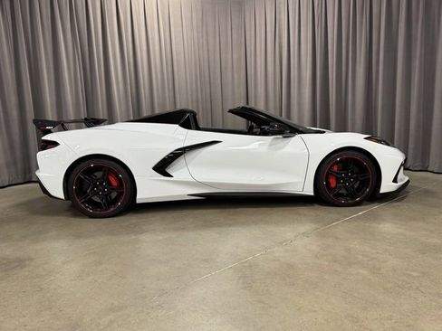 Used 2023 Chevrolet Corvette Stingray w/ Z51 Performance Package image 4
