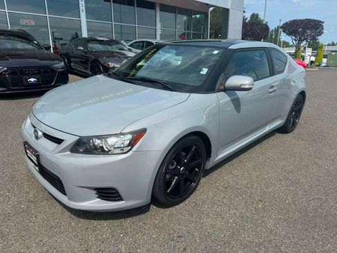 Used 2011 Scion tC FWD image 6