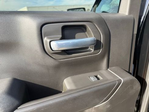 Used 2020 Chevrolet Silverado 1500 LT image 26