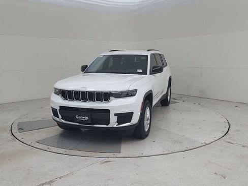 New 2025 Jeep Grand Cherokee L Laredo image 7