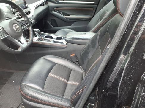 Used 2023 Nissan Altima 2.5 SR image 9