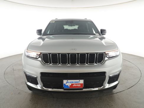 New 2025 Jeep Grand Cherokee L Limited image 2