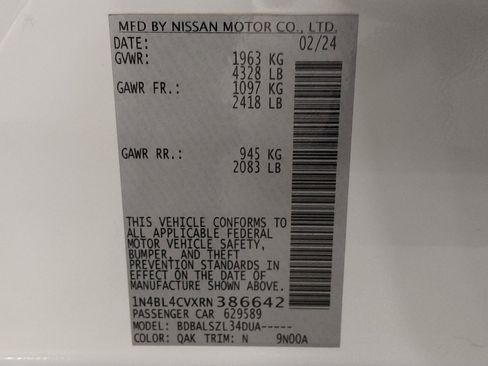 Used 2024 Nissan Altima 2.5 SR FWD image 33