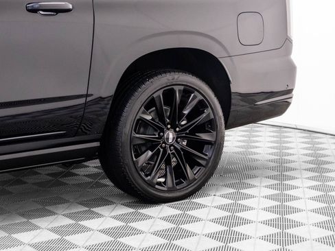 New 2026 Cadillac Escalade ESV Platinum Sport AWD/4WD image 39