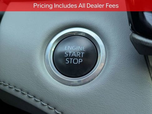 Certified 2024 Toyota Highlander XLE FWD image 31