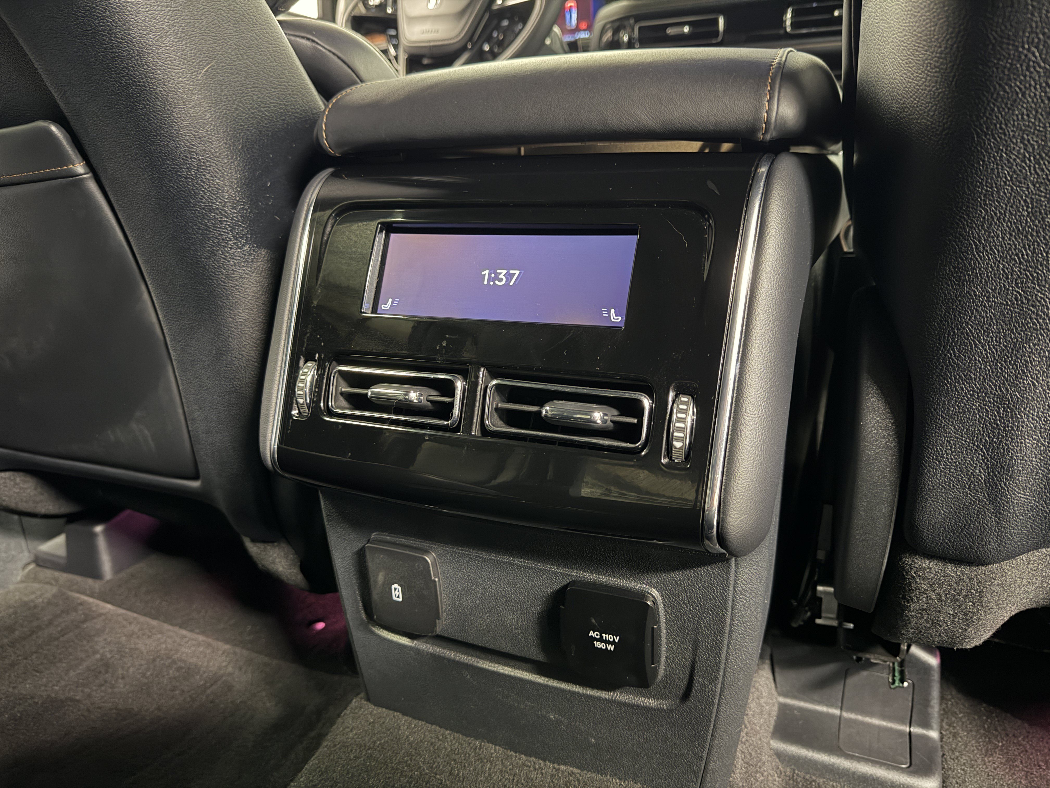 Used 2025 Lincoln Aviator Black Label AWD/4WD image 24