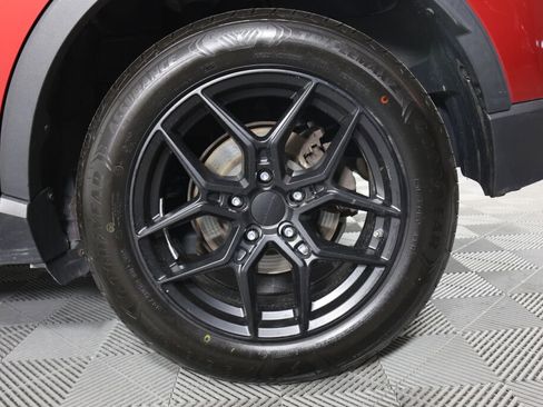 Used 2020 Toyota C-HR LE image 8