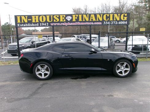 Used 2017 Chevrolet Camaro LT image 7
