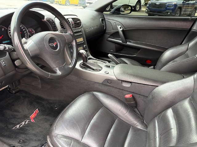 Used 2006 Chevrolet Corvette Convertible w/ Preferred Equipment Group RWD image 19