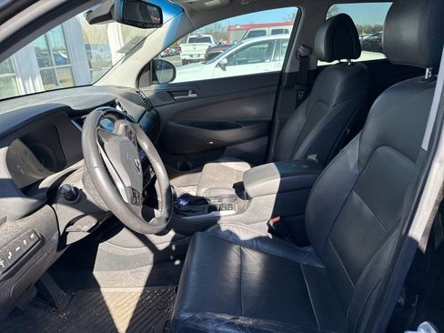 Used 2017 Hyundai Tucson Limited w/ Limited Ultimate Package 03 image 9