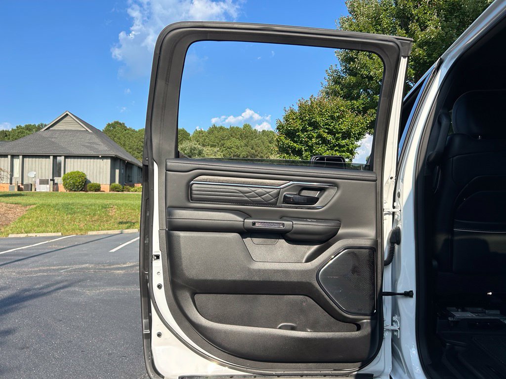 Used 2025 RAM 1500 Limited AWD/4WD image 68