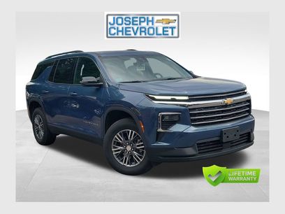 Used 2026 Chevrolet Traverse LT
