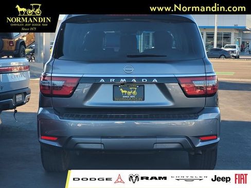 Used 2024 Nissan Armada SV RWD image 5