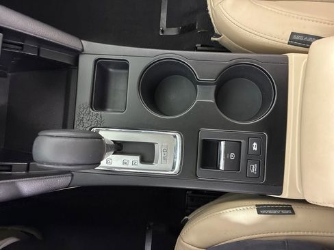 Used 2016 Subaru Outback 3.6R Limited image 22