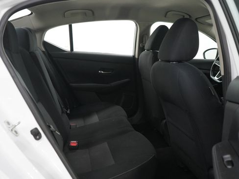 Used 2022 Nissan Sentra SV image 11