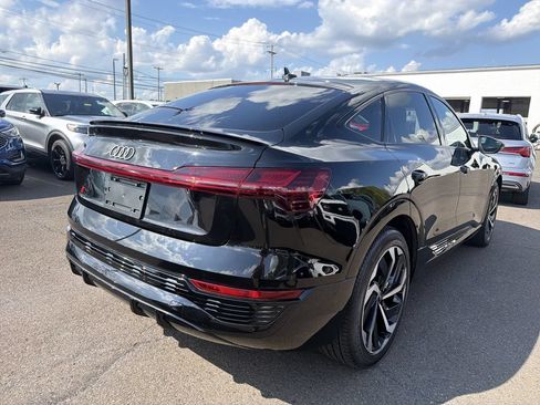 Used 2024 Audi Q8 e-tron Prestige w/ Prestige Package AWD/4WD image 5