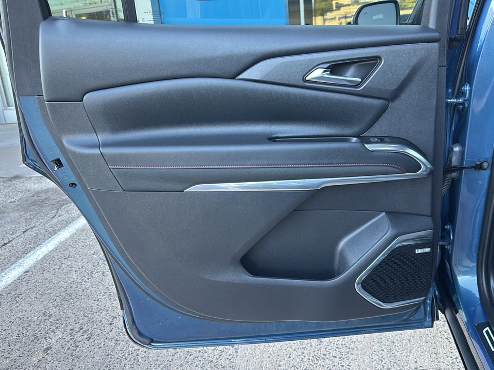Used 2024 Chevrolet Traverse RS w/ LPO, Floor Liner Package AWD/4WD image 28