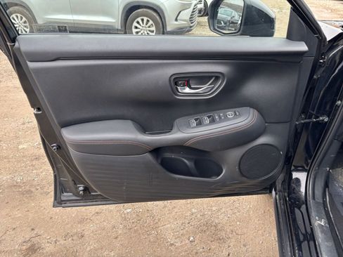 Used 2025 Honda HR-V Sport image 18